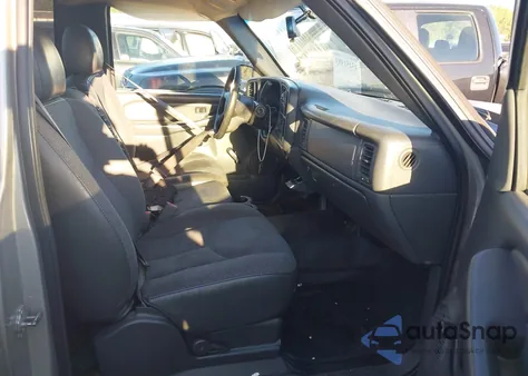 2007 Chevrolet Silverado 1500 Classic Work Truck из США, поврежденный, VIN 3GCEC14X37G233399